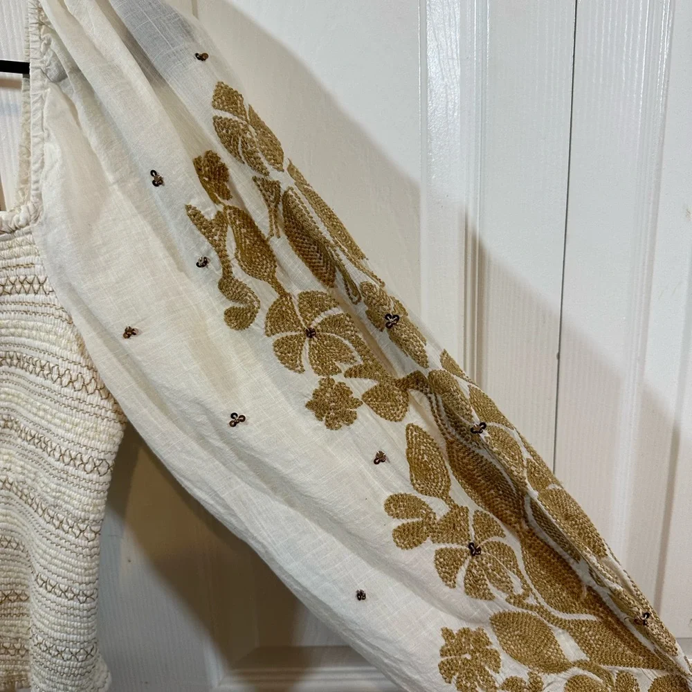 Anthropologie white Womens blouse, with tan embroidery and small brown sequins - Picture 5 of 9